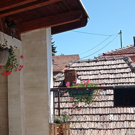 Romantic Sarajevo Bilik gambar